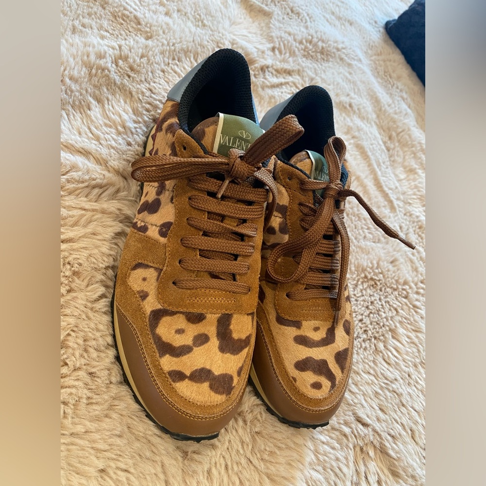 Valentino rock stud leopard print sneakers size 7 Eu 37 1/2